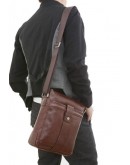 Фотография Стильная мужская коричневая сумка на плечо из телячьей кожи 77151C