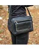 Фотография Черная женская кожаная сумка на плечо 771091-SGE