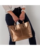 Фотография Женская кожаная сумка золотого цвета GR3-8683BGM