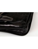Фотография Черная сумка на плечо с тиснением fr0501