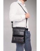 Фотография Черная кожаная мужская сумка на плечо Tavinchi S-009A