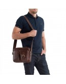 Фотография Кожаная сумка мужская коричневая на плечо t0008