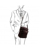 Фотография Коричневая вместительная мужская сумка на плечо Tuscany Leather Oscar TL140680
