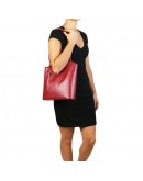 Фотография Женская кожаная красная сумка Tuscany Leather Party TL141455