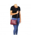 Фотография Темно-синяя женская сумка на плечо Tuscany Leather TL141720