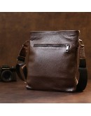 Фотография Кожаная мужская сумка через плечо коричневая SHVIGEL 11601