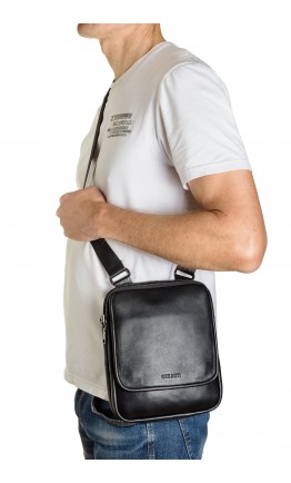 Удобная кожаная черная мужская сумка на плечо VZ-012-3