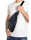 Фотография Черный вместительный кожаный мужской слинг VZ-018-2